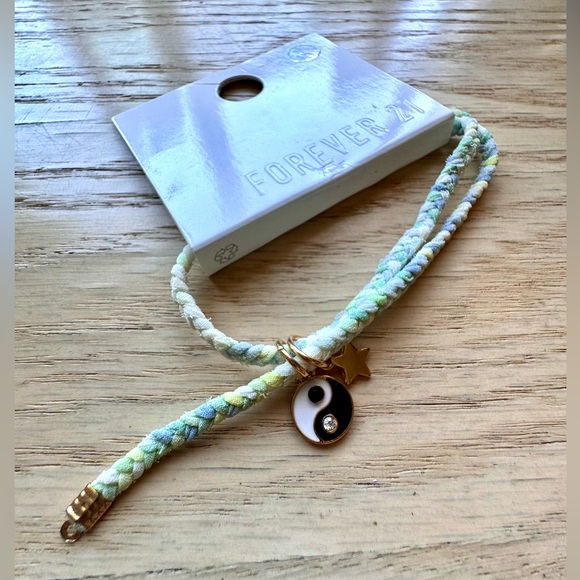 NWT F21 Charm Bracelet - Picture 6 of 6